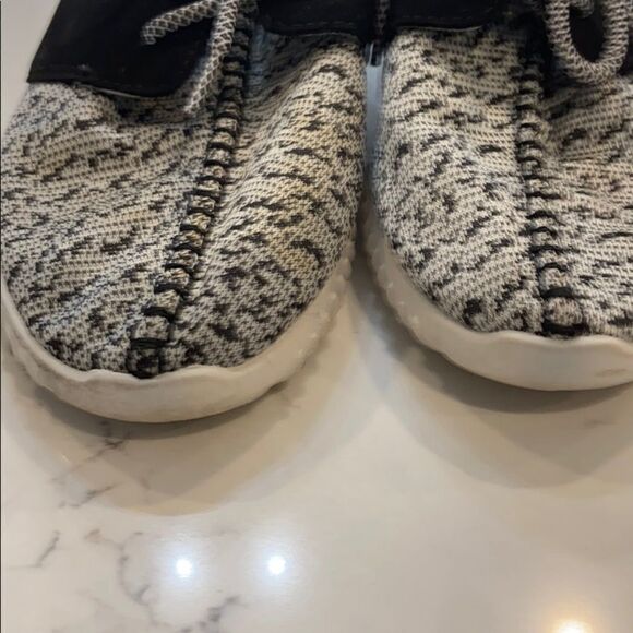 Madden Black and White Lace Up Shoe - Picture 5 of 5